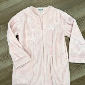 Miss Elaine Small Pink Embroidered Full Zip Long Robe Pockets Plush Cozy - Picture 1 of 8