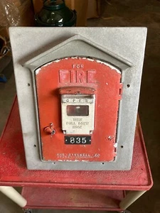 Vintage Gamewell fire call box alarm Gamewell Wall mount #835 - Picture 1 of 7