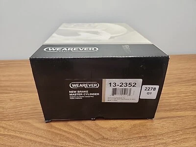 Carquest Wearever Brake Master Cylinder 13-2352 ~ Brand New in Original Box - Image 1 of 4