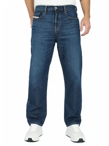 Diesel - Pantalones de mezclilla de corte recto regular para hombre - D-Viker 09C03 2020 - Imagen 1 de 5