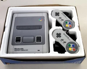 Super Famicom console Model number: SHVC-001 (1CHIP model) - Picture 1 of 3