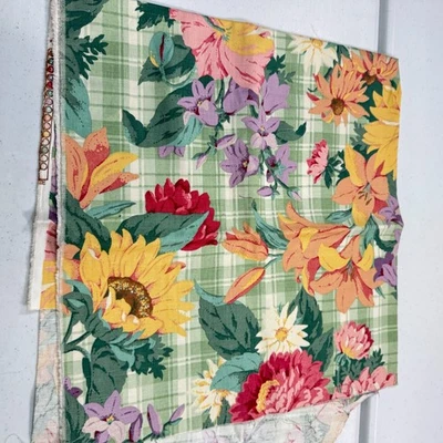 p kaufmann upholstery fabric yellow daisy green plaid cotton 35x33 - Image 1 of 4