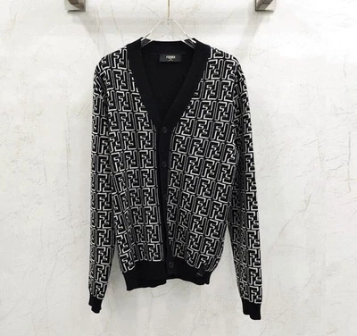 Cárdigan Fendi FF Motif Cashmere Jacquard FZC433 135704899 Foto 1 de 4