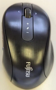 Fujitsu Wireless Blue Mouse WI960 With Silent Clicks - Picture 1 of 5