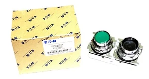 EATON 10250TA66-GR, Maintained Push Buttons, Black/Green, Flush - Picture 1 of 2