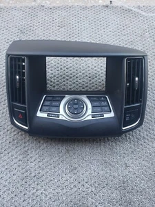 2010-2014 NISSAN MAXIMA NAVIGATION DISPLAY SCREEN NAV GPS BEZEL TRIM VENTS  OEM - Picture 1 of 5