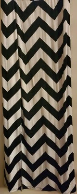 中号 Wirh 开衩长裙  — 第 1/2 张图片