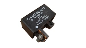 Original Mercedes-Benz A0025424019 Battery Disconnect Relay Sprinter G Model - Picture 1 of 1