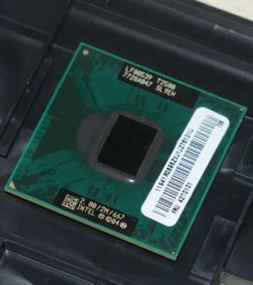 Intel Core 2 Duo T2500 Socket M 2.00/2M/667 T2500 SL8VP CPU - Image 1 of 4