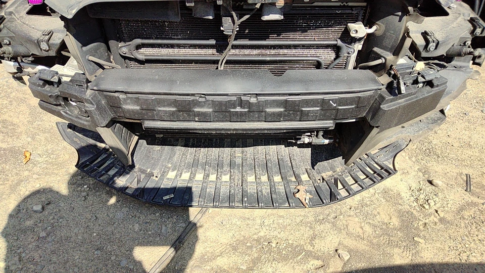 13 AUDI A8 Front Bumper Reinforcement Bar Foto 1 de 1