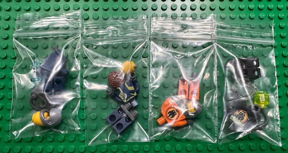 LEGO Agents 8636 MINIFIGURES ONLY Glow In The Dark Octopus Slime Face Break Jaw - Image 1 of 1