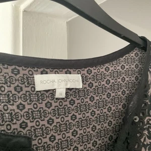 John Rocha Tunika Kleid mit dezenten schwarzen Pailletten am Oberteil - Bild 1 von 4