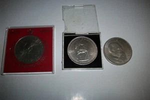 1953 GREAT BRITAIN 5 SHILLINGS +1977 SILVER JUBILEE CROWN + 1965 CHURCHILL CROWN - Picture 1 of 9