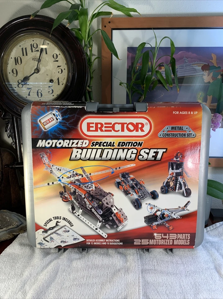 Erector Motorized Special Edition Building Set 25 Models 643 Parts Age 8