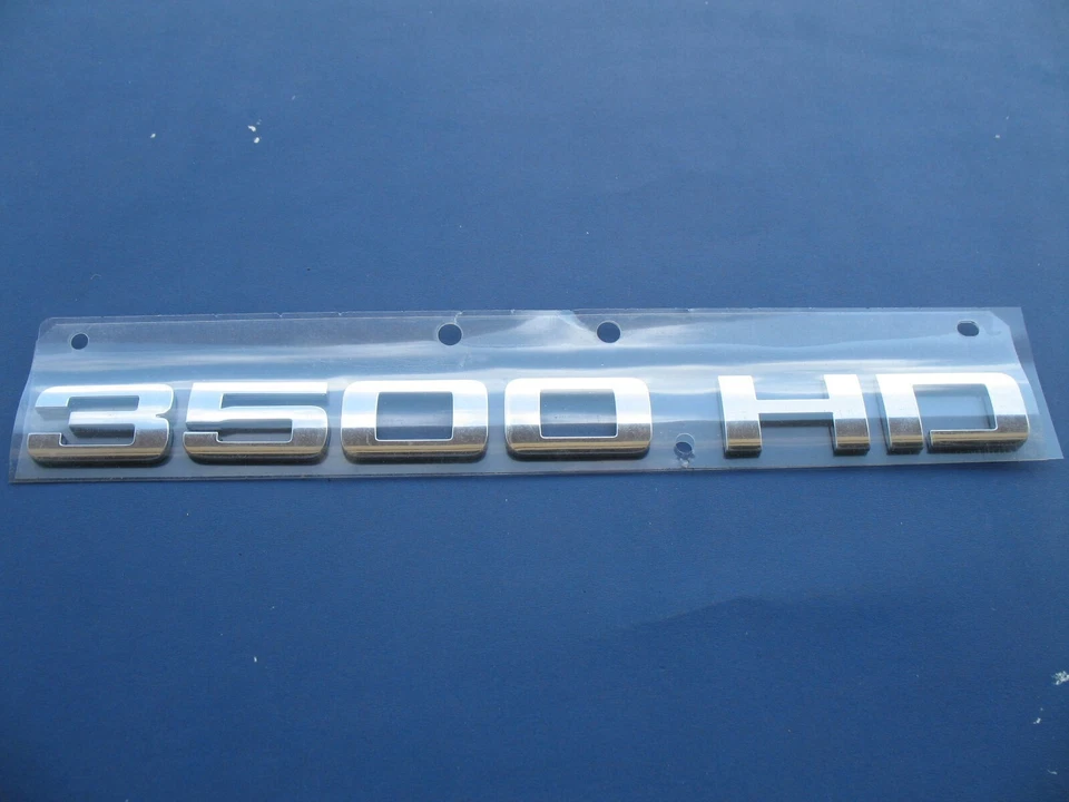 Chevrolet Silverado 3500HD 3500 HD 2007-2018 emblema de puerta lateral logotipo insignia #2470 Foto 1 de 1
