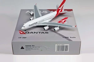 PH04642 Phoenix Models A380-800 1/400 Model VH-OQF Qantas Airways - Picture 1 of 1