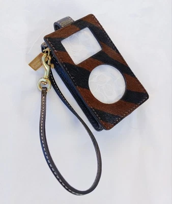 Nuevo Coach Cebra Pelo Becerro Mini Apple iPod Cuero Estuche Muñequera Coleccionable $98 Foto 1 de 4