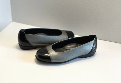 Zapatos cómodos SAS Coco para mujer negros de grafito con puntera plana sin cordones trípad 5 M Foto 1 de 4