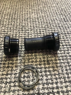 New SRAM GXP Bottom Bracket With Spacers 68 mm 73mm BSA - Image 1 of 4