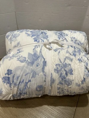 pottery barn LoveShackFancy Garden Damask Quilt King blue - Image 1 of 3