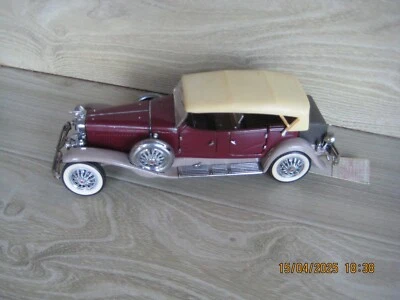 DUESENBERG  J DERHAM TOURSTER  1930       1/24 by  FRANKLIN MINT  (Loose) - Image 1 of 2