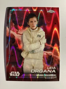 2024 Topps Chrome Star Wars #103 LEIA ORGANA Red RayWave Refractor SP - Picture 1 of 2