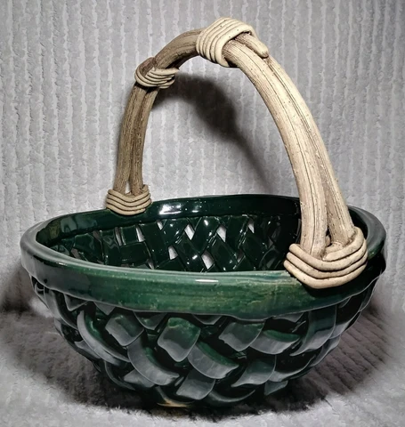 Ceramic Basket Lattice Woven Easter Centerpiece Fruit Bread Serving Green Handle Cover