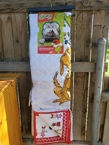 Nwt The Grinch 3 Peice King Size Bedding Christmas, Comforter With 2 Shams - Picture 1 of 7