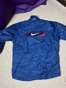 Nike Size M Vintage 90s Navy And Red Insulated Padded Jacket Big Swoosh Zip Coat - Picture 1 of 6