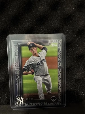 Variación del logotipo de Max Fried Yankees Foto 1 de 2