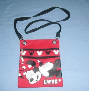 Disney Mickey & Minnie Mouse Love Passport Tasche Rot Umhängetasche - Bild 1 von 3