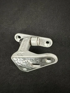 Original Mercedes Benz W211 E Class 2003+ Front Right Door Hinge - Imagen 1 de 4