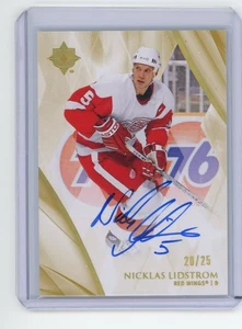 2023-24 Ultimate Collection Autographs Gold #80 Nicklas Lidstrom Auto /25 - Picture 1 of 2