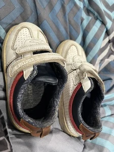 kids shoe size 9 - Picture 1 of 1
