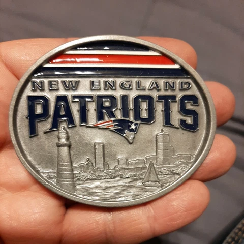 NEW ENGLAND PATRIOTS Official Licensed NCAA Logo Metal Pewter Belt Buckle VTG Cover