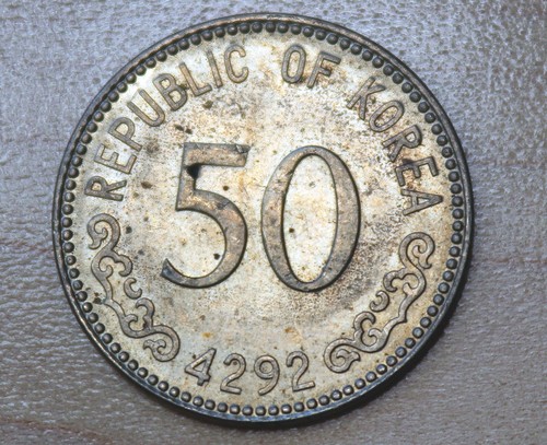 Foto 1 di 2