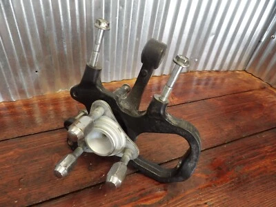 Conjunto de husillo de buje de rueda delantera 11 Can Am Roadster Spyder RT SE5. IZQUIERDA 706202435 Foto 1 de 4