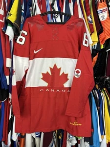 Jonathan Toews #16 Sochi 2014 Olympic Games Team Canada Hockey Jersey Sized XL - Picture 1 of 8