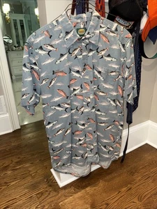 Cabelas Shirt Mens L Gray All Over Fish Print Short Sleeve Outdoor Fishing - Picture 1 of 13