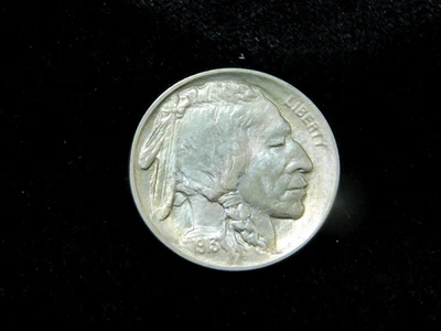 1913 5c Buffalo Nickel - Type 1 - GEM UNC - Image 1 of 4