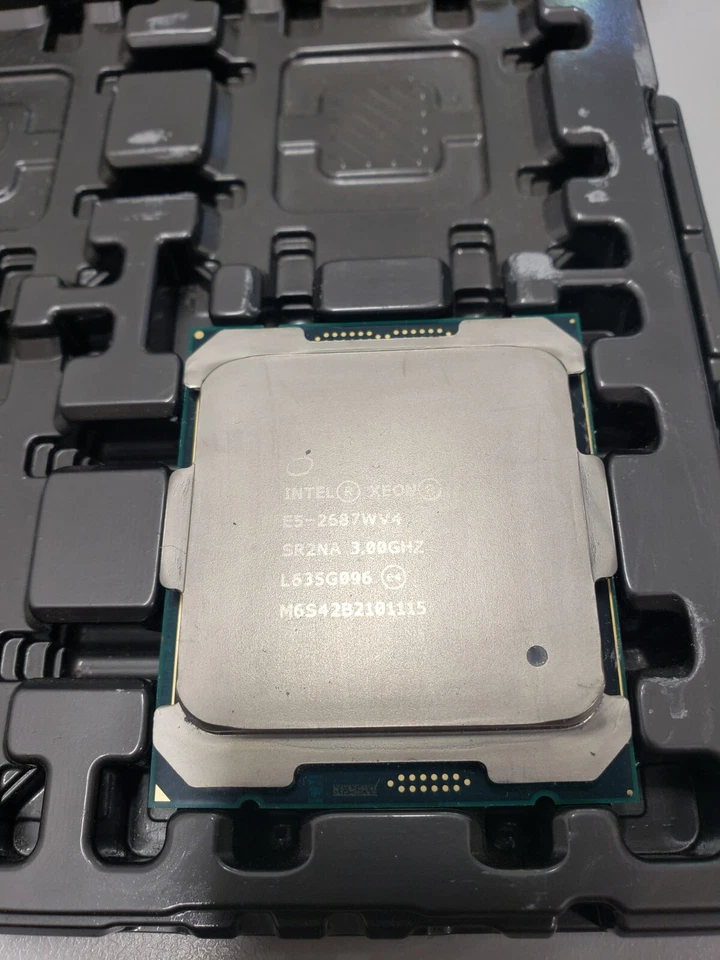 Intel® Xeon® Processor E5 - CLEAN PULL - Image 1 of 1