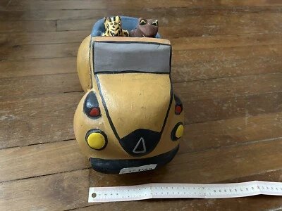 jouet ancien en bois Coccinelle et 2 passagers - Photo 1/4