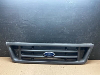Ford Econoline E150 E250 E350 2003 a 2007 parrilla delantera i3606 OEM DG1 Foto 1 de 4