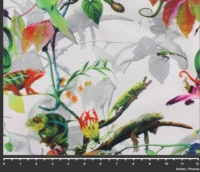 Matelasse acolchado en caprichoso estampado de selva con lagartos - suave, delgado, adorable! Foto 1 de 2