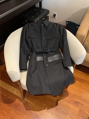 Trench coat FENDI nuovo autentico con cintura FF e tasca con patta in pelle IT38