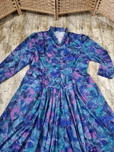 Vestido de día vintage cintura caída talla UK 24 1980’s azul verde púrpura hombro abullonado - Imagen 1 de 11