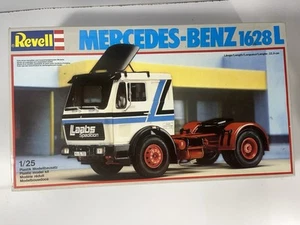 1/25 Revell Mercedes-Benz 1628L nuovo completo non sigillato #7428 - Foto 1 di 5