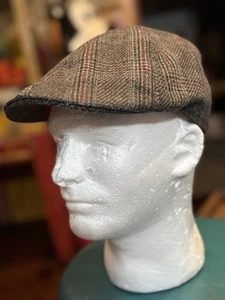 Free Authority Men's Hat Cabbie Newsboy Cap Size S/M GRAY Plaid - Picture 1 of 8
