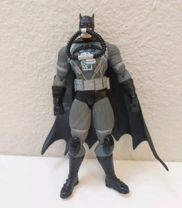 DC Comics Direct - Batman: Hush Series 1 - Stealth Batman - Loose Action Figure - Picture 1 of 6