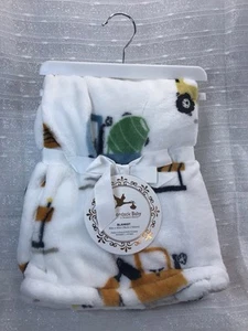 NUOVO Adirondack Baby Coperta Costruzione Camion Bulldozer Camion Auto Ragazzi Lovey - Foto 1 di 10